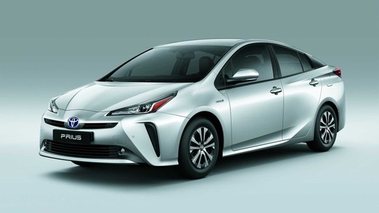 Venda dos Toyota Prius e Camry é temporariamente suspensa no Brasil 
