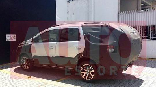 Chevrolet Spin aventureiro é flagrado antes do Salão do Automóvel 