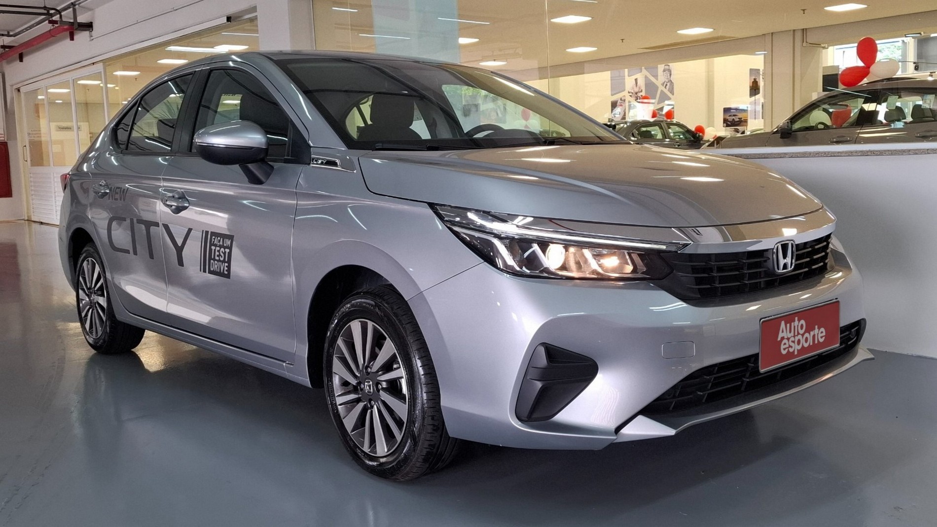 Honda City Sedan LX 2025: como é a versão de entrada de R$ 117.500