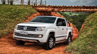 Volkswagen Amarok Dark Label