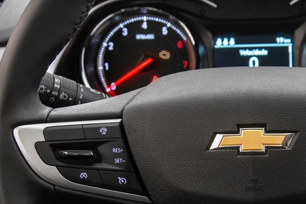 Qual a diferença entre piloto automático e limitador de velocidade?