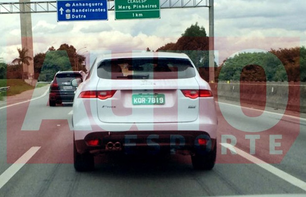 Jaguar F-Pace em testes no Brasil (Foto: Leandro Alvares / Auto News Brasil) — Foto: Auto Esporte