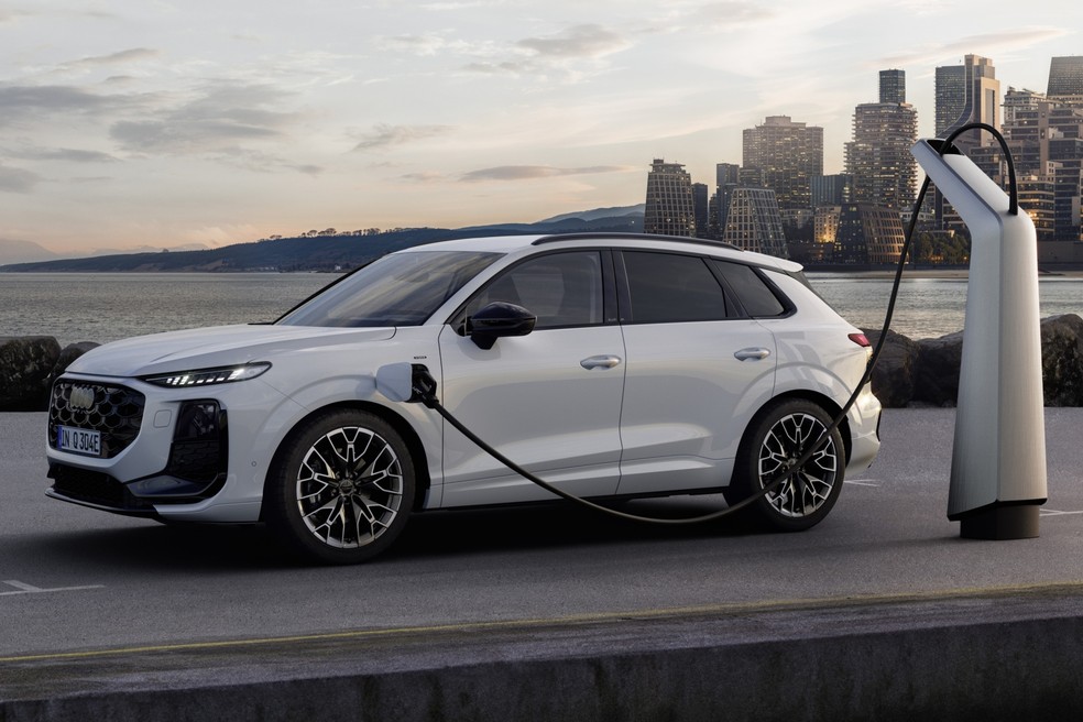 Novo Audi Q3 PHEV roda até 120 km no modo elétrico — Foto: Audi/Divulgação