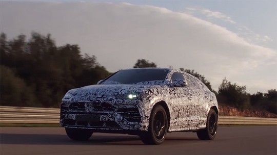 Ouça o Lamborghini Urus acelerando em vídeo