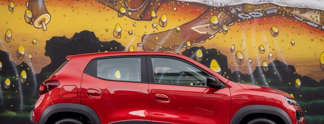 Renault Kwid 2023 Intense — Foto: Divulgação