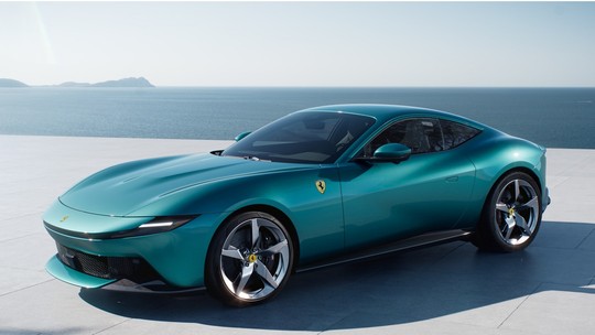 Ferrari Amalfi é o novo carro de entrada da marca com motor V8 de 640 cv