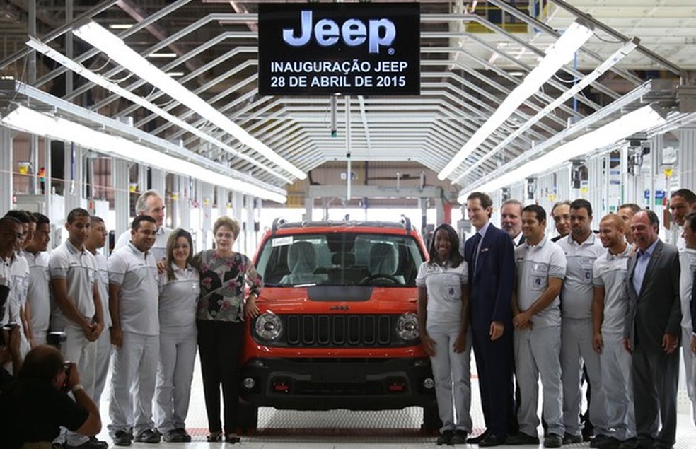 Fábrica da Jeep é inaugurada em Pernambuco com a presença de Dilma Rousseff (Foto: Rafael Neddermeyer / FCA) — Foto: Auto Esporte