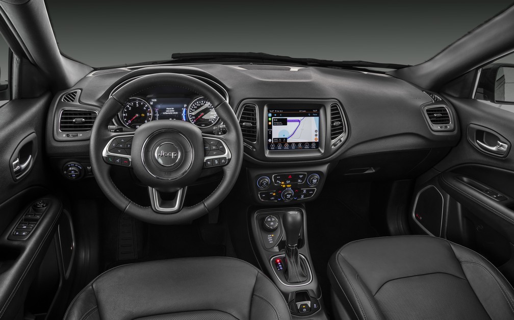Jeep Compass S — Foto: Divulgação