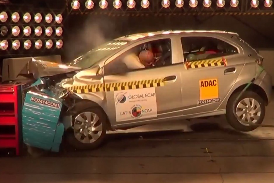 Chevrolet Onix atingiu três estrelas para proteção de adultos e duas estrelas para proteção de crianças