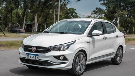 Fiat Cronos: sedã do Argo tem conteúdo e é bom de dirigir 