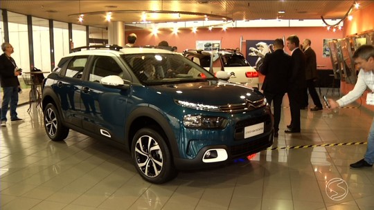 Citroën mostra C4 Cactus 'brasileiro', que chega em outubro