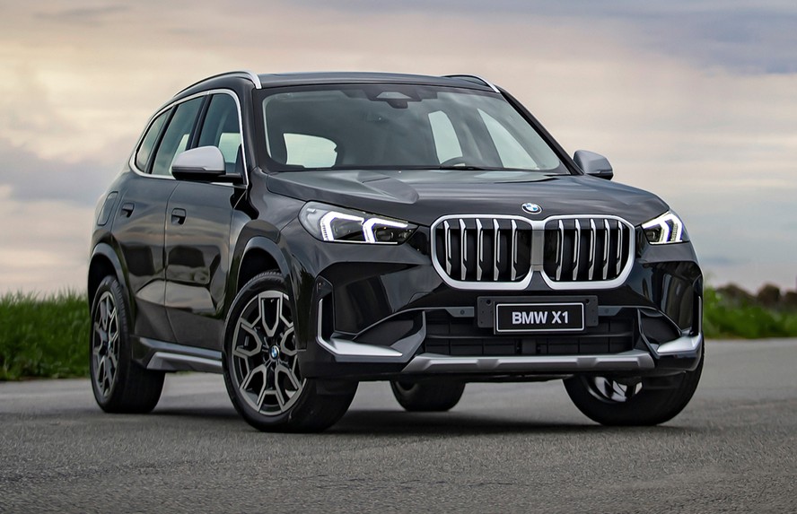 BMW X1 e iX1 blindados de fábrica não perdem a garantia; veja quanto custa