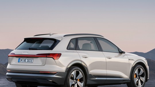 Audi abre pré-venda de seu primeiro carro elétrico e do novo Q3 no Brasil