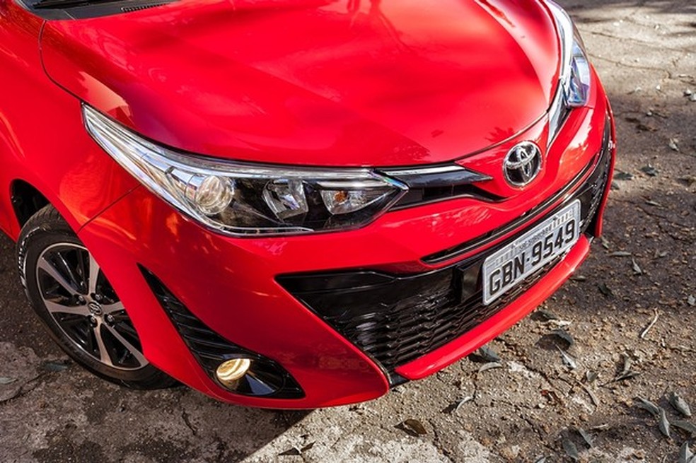 Yaris descarta faróis full led e ostenta black piano (Foto: Leo Sposito/Auto News Brasil) — Foto: Auto Esporte