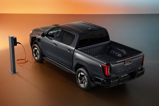 Nova Toyota Hilux BEV