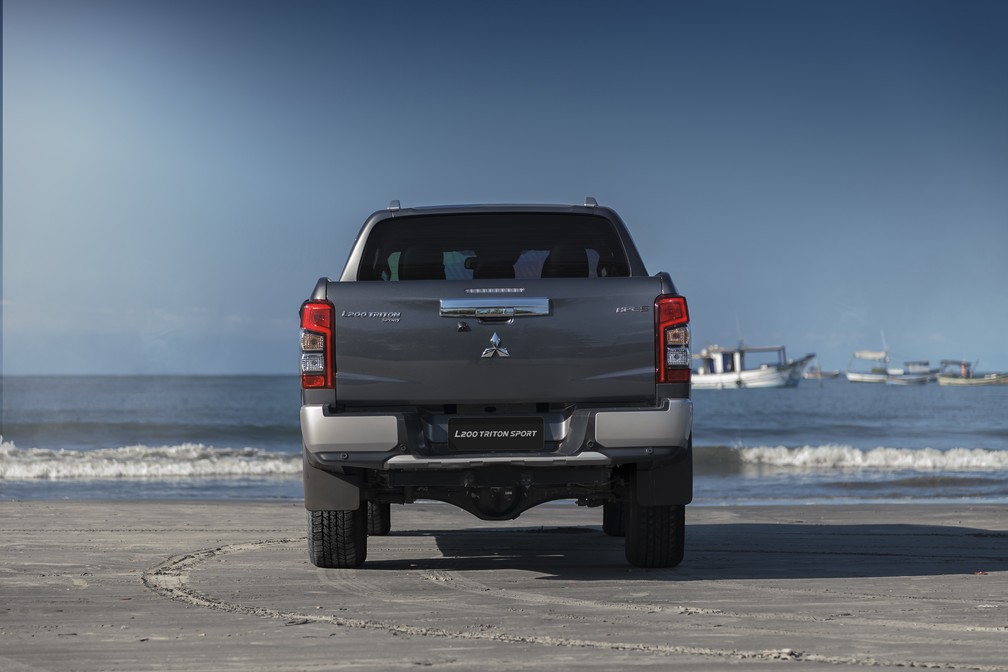 Mitsubishi L200 Triton Sport — Foto: Divulgação