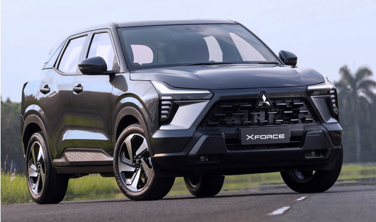 Exclusivo: Mitsubishi vai lançar SUV híbrido flex no Brasil em 2026