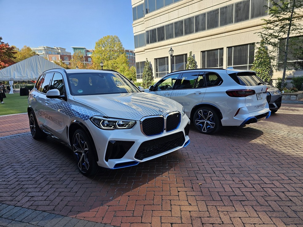 BMW iX5 Hydrogen - carro a hidrogênio está distante de virar realidade inclusive na Europa — Foto: Ulisses Cavalcante