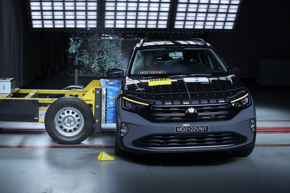 Teste de colisão lateral do Latin NCap do Volkswagen Nivus — Foto: Divulgação