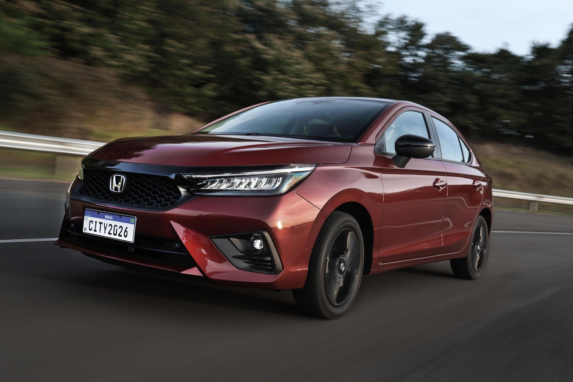 Novo Honda City Touring Sport é hatch com estilo esportivo e preço de SUV