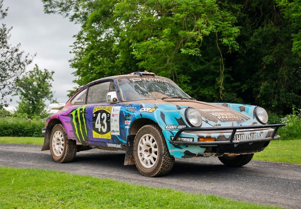 たけし Ken Block vende Porsche 911 clássico todo quebrado e sujo de lama