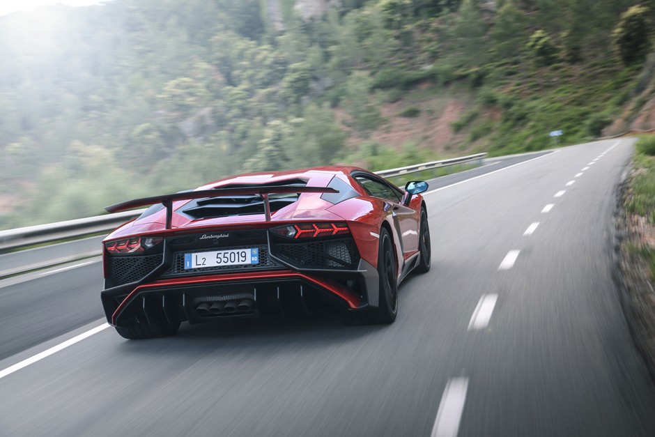 Lamborghini Aventador LP 750-4 Superveloce