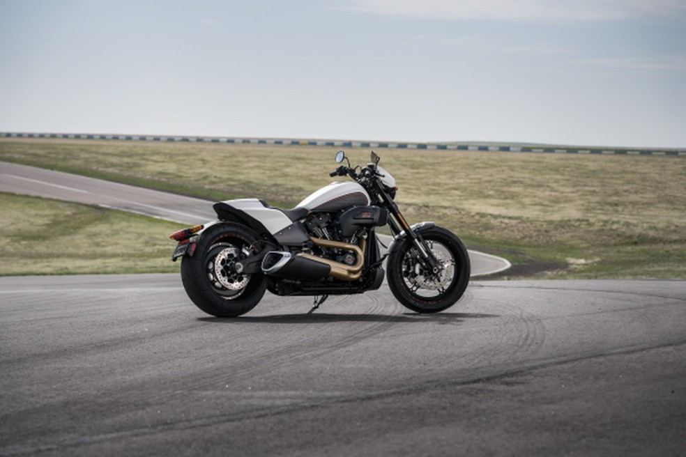 114 harley cc deals