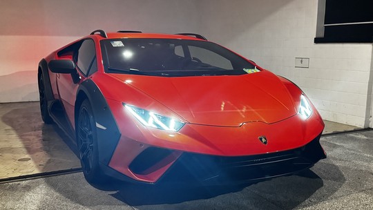 Lamborghini Sterrato tem só 3 unidades no Brasil; veja quanto custa