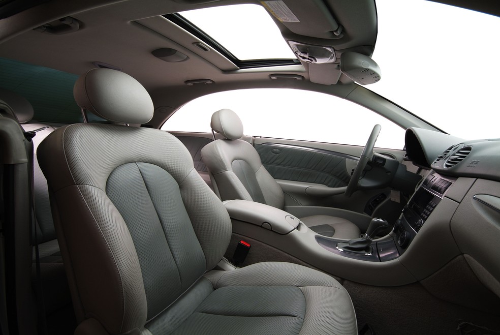 Teto solar (Foto: bese/Thinkstock) — Foto: Auto Esporte