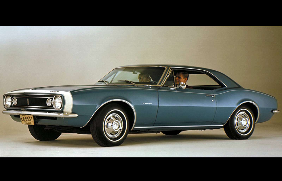Chevrolet Camaro (1967) - ampla gama de motores 6 cil. em linha ou V8. Versão L78 rendia 380 cv.