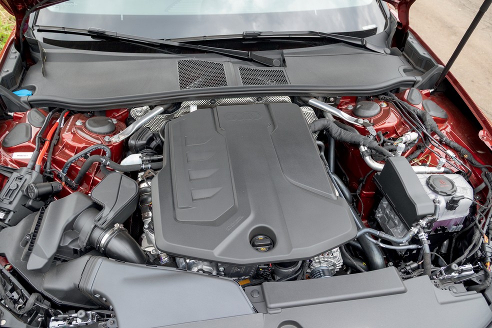 Audi A5 traz motor 2.0 turbo somente a gasolina  — Foto: Renato Durães/Auto News Brasil