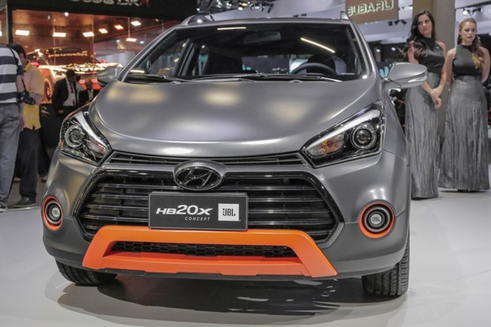Hyundai HB20X JBL Concept no Salão do Automóvel 2016 (Foto: Marcos Camargo/Auto News Brasil) — Foto: Auto Esporte