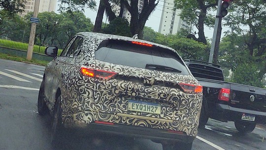 Novo Honda HR-V é flagrado em testes no Brasil e deve estrear no segundo semestre