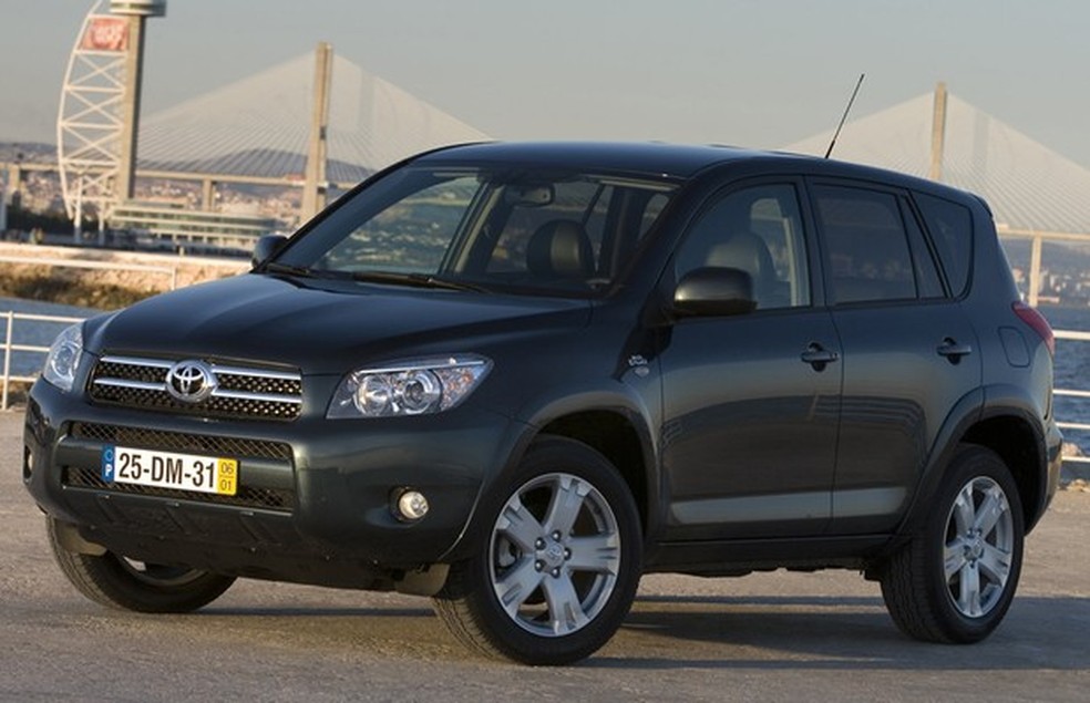 Toyota Rav4 2006 (Foto: Divulgação) — Foto: Auto Esporte