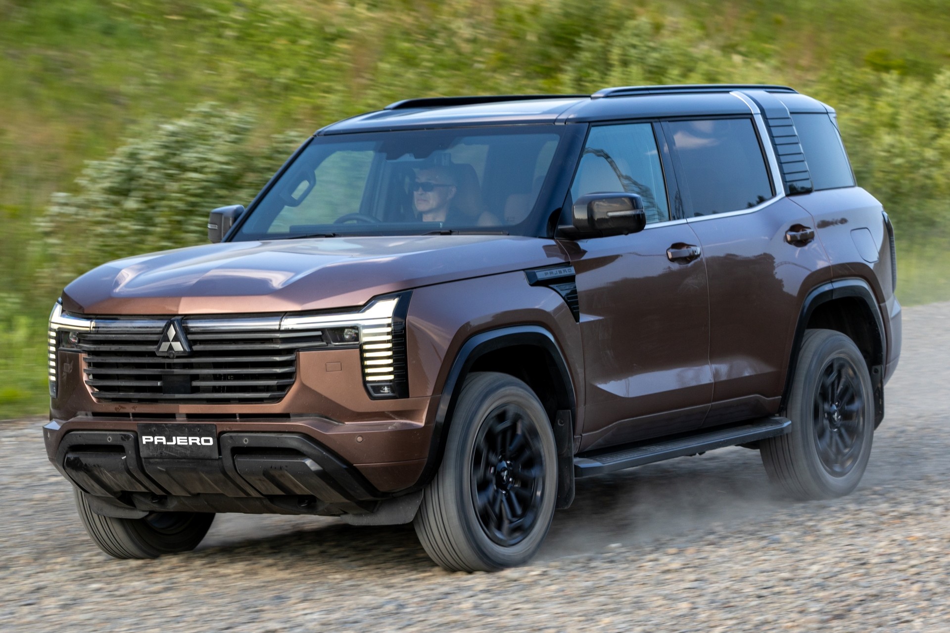 Novo Mitsubishi Pajero tem lançamento confirmado no Brasil; veja quando