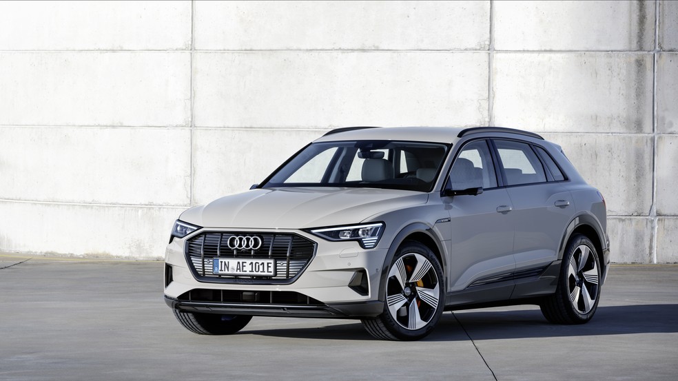 Audi E-Tron, primeiro veículo 100% elétrico da montadora — Foto: Audi/Divulgação