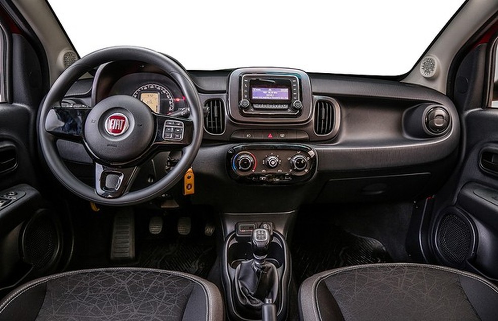 Interior Fiat Mobi Like On (Foto: Renato Durães) — Foto: Auto Esporte