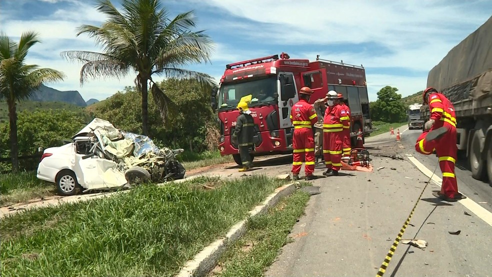 Acidente de trânsito no Espírito Santo  — Foto: TV Gazeta