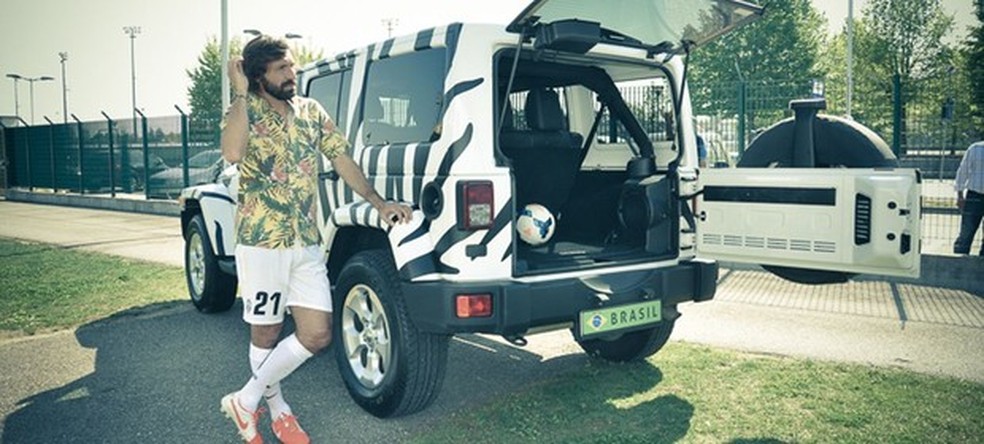 Pirlo e Jeep (Foto: Divulgação) — Foto: Auto Esporte