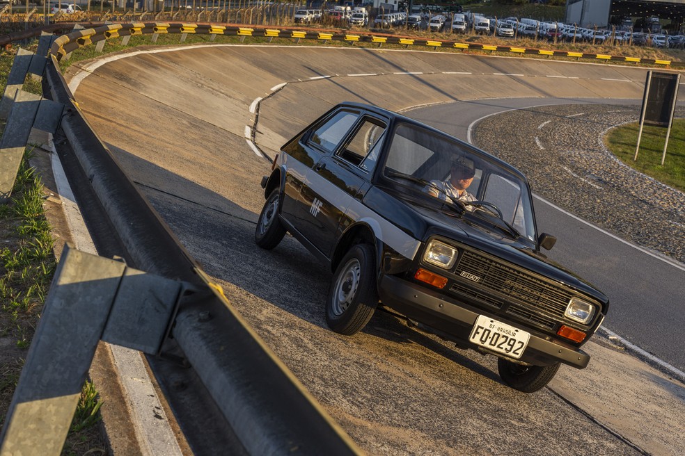 Nissan cria carro de corrida dos anos 40 com tecnologia moderna - GQ