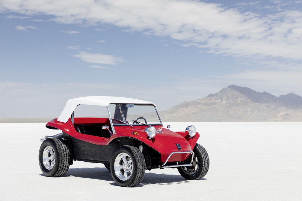 "Buggy" dos anos 60 serviu de inspiração para o Volkswagen ID Buggy — Foto: Volkswagen/Divulgação