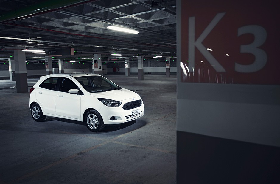 Novo Ford Ka 2015 (<a href="http://revistaautoesporte.autonewsbrasil.webbfinanceiro.com/Analises/noticia/2014/07/novo-ford-ka-globalizado-para-atacar.html"> saiba mais</a>)