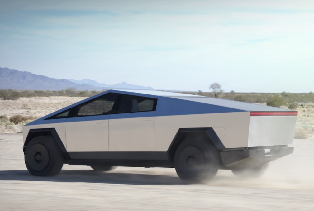Tesla Cybertruck é feita com liga de aço inox e tem visual anguloso — Foto: Divulgação/Tesla