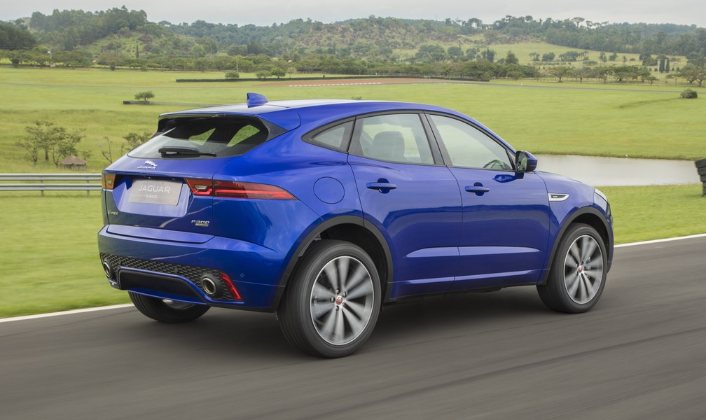 Jaguar E-Pace ganha motor flex no Brasil — Foto: Divulgação/Jaguar
