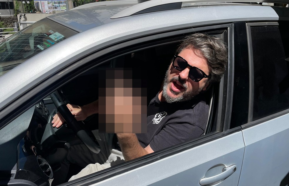 Gesto obsceno no trânsito ainda não rende multa, mas Projeto de Lei quer mudar isso — Foto: Cauê Lira/Auto News Brasil