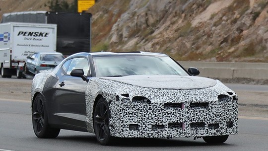 Flagra: Chevrolet Camaro ficará mais moderno com facelift ano que vem