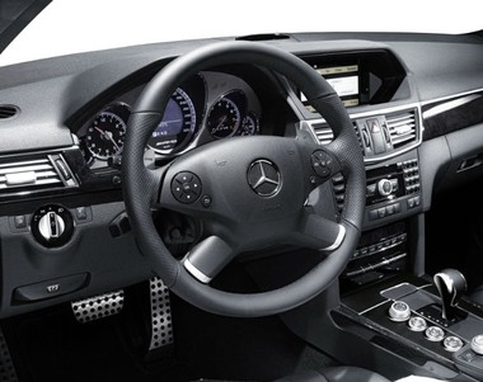 Mercedes-Benz E 63 AMG (Foto: Divulgação) — Foto: Auto Esporte