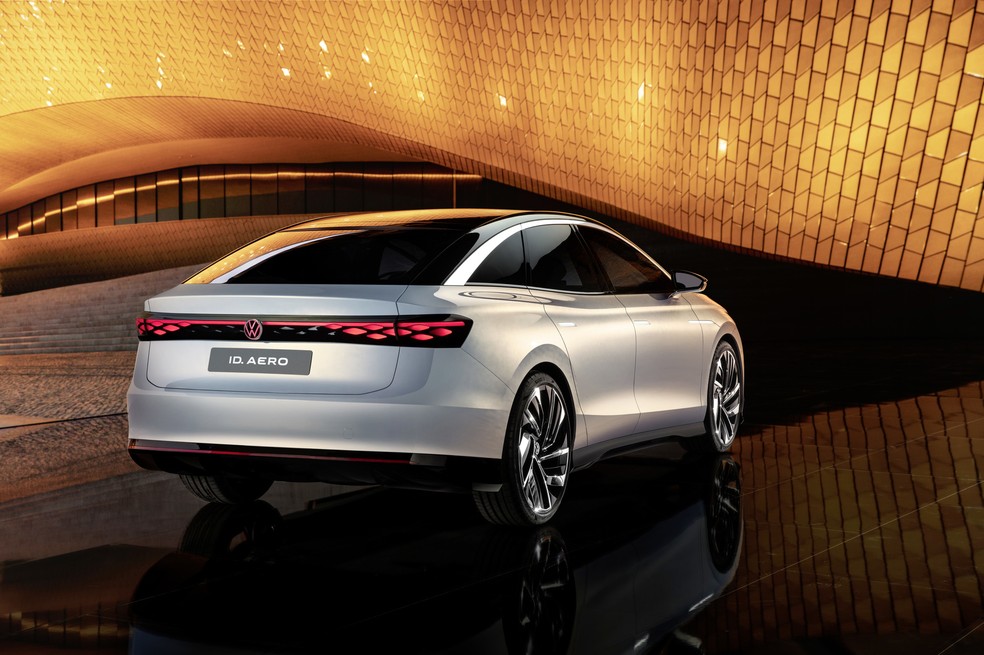 Volkswagen ID.Aero antecipa primeiro sedã elétrico global da marca — Foto: Divulgação