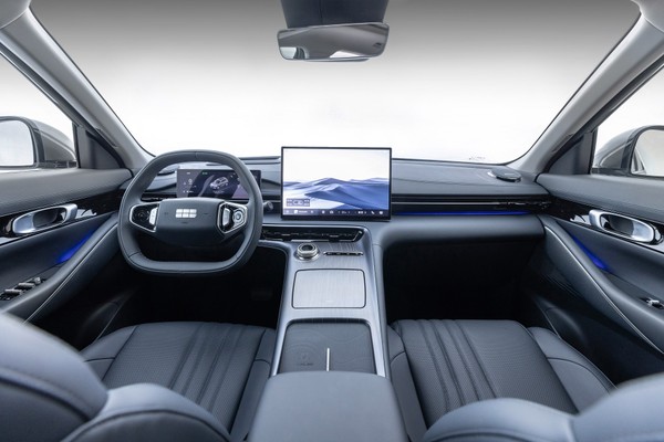 Renault vai lançar carros elétricos com base da chinesa Geely contra a BYD