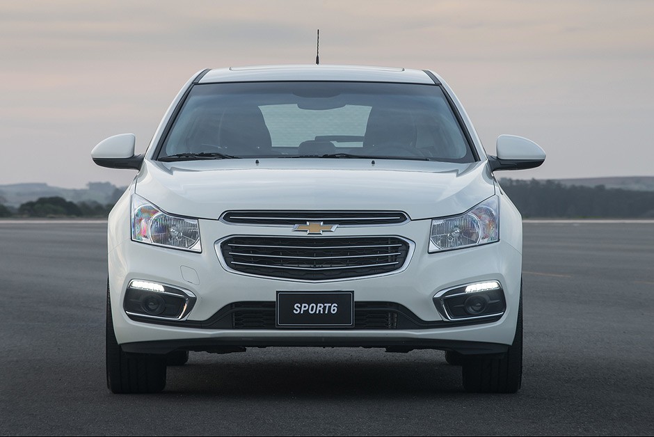Chevrolet Cruze Sport6 2015